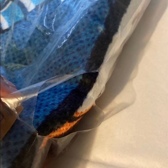 Nwt My Hero Academia throw blanket - Picture 4 of 4